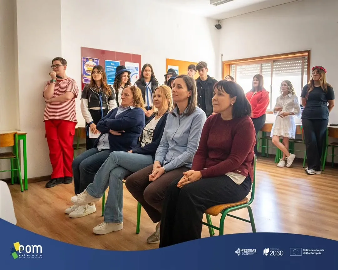 Galeria: Alunos/as de Cabeleireiro/a prestam homenagem ao Festival da Canção — imagem 3