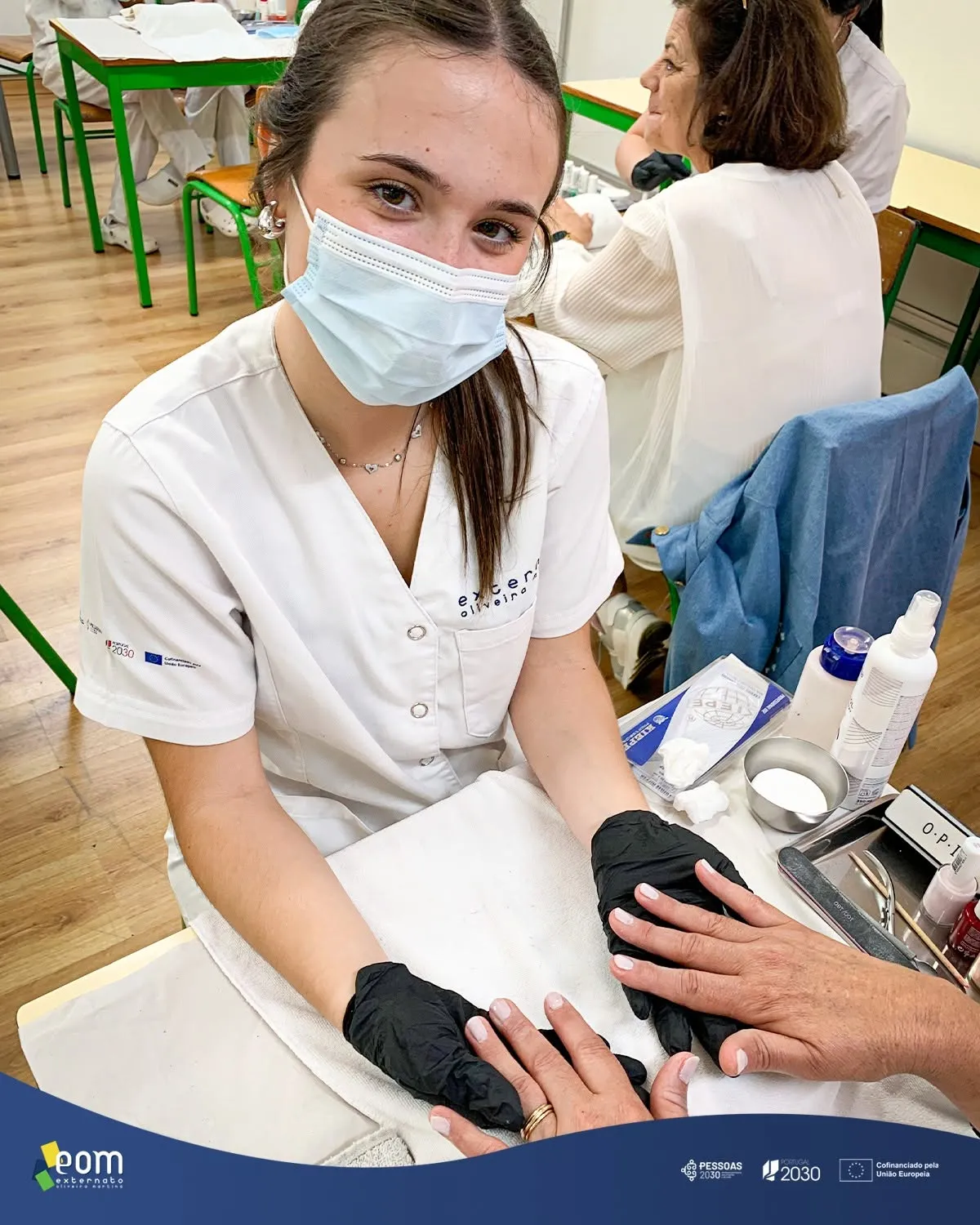 Galeria: Alunas de Esteticista dinamizam sessão de bem-estar com o Centro Social de São João de Ovar — imagem 4