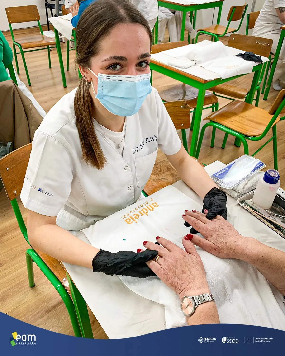 Galeria: Alunas de Esteticista dinamizam sessão de bem-estar com o Centro Social de São João de Ovar — imagem 5